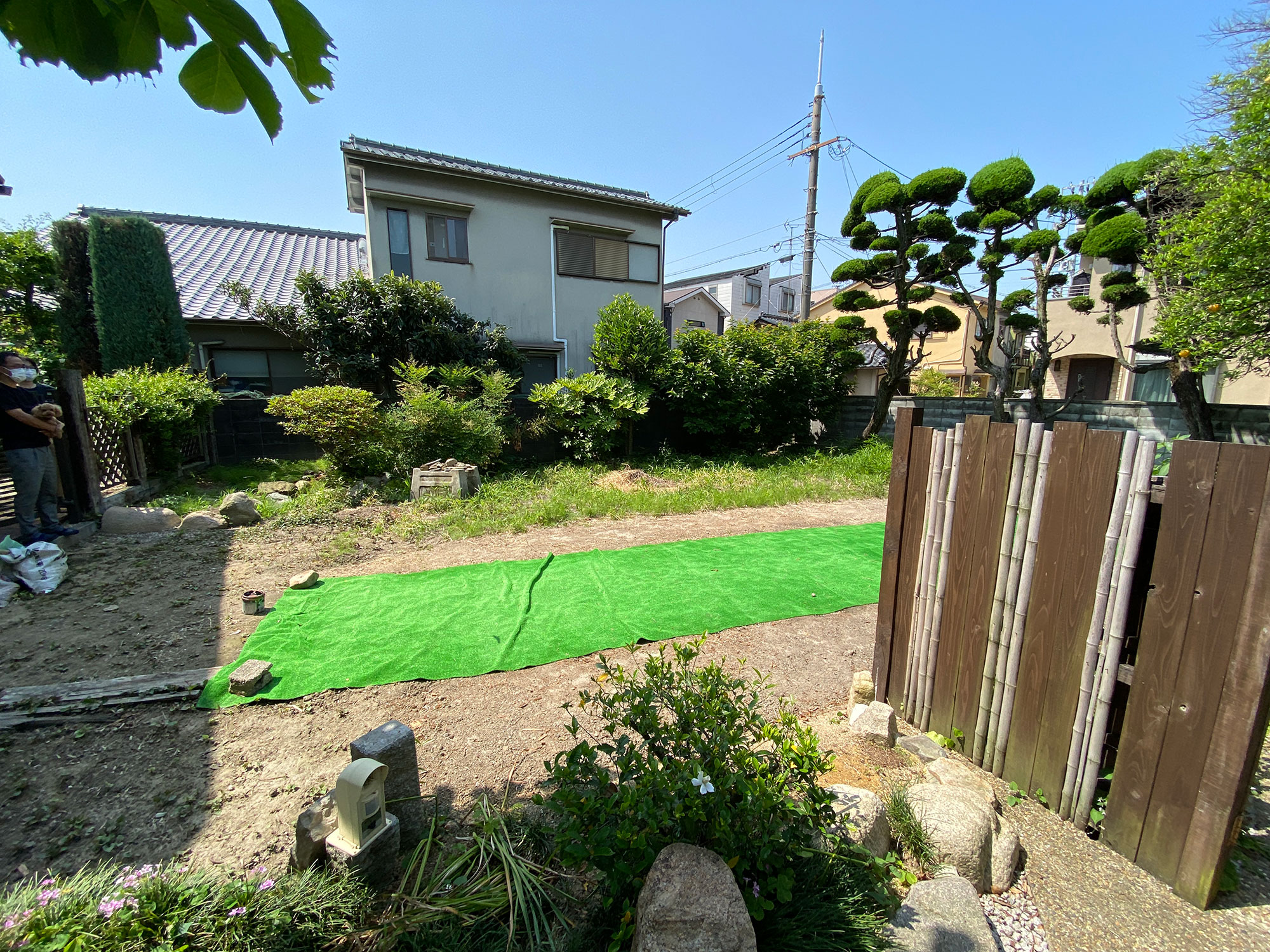 広大な空き地を菜園とパーゴラで有効利用するガーデンリフォーム